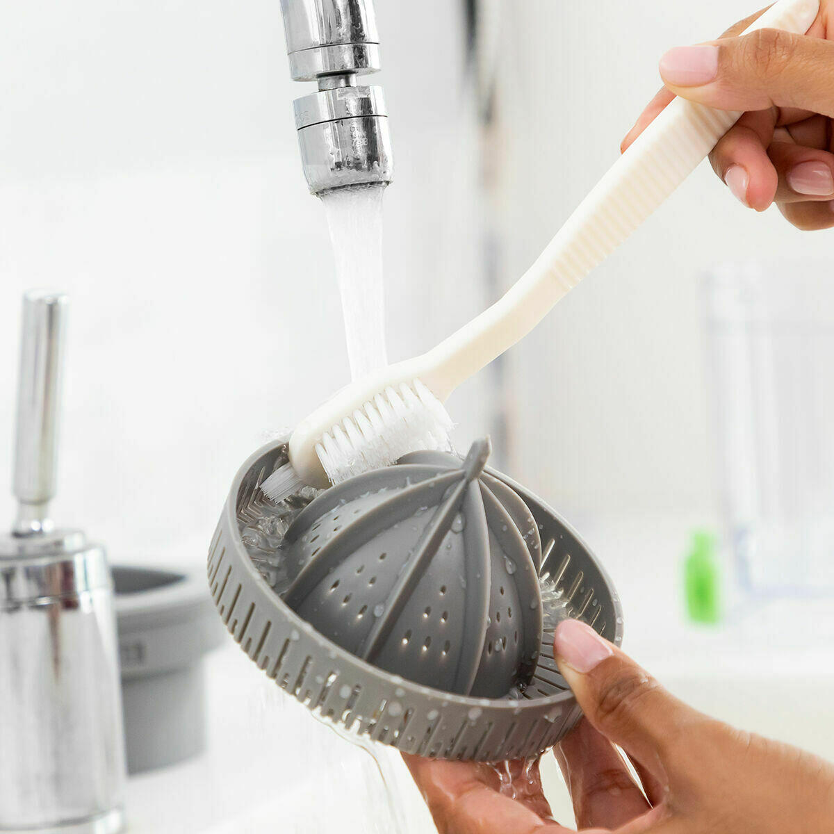 Exprimidor Recargable Automático Juisso - InnovaGoods Dropea