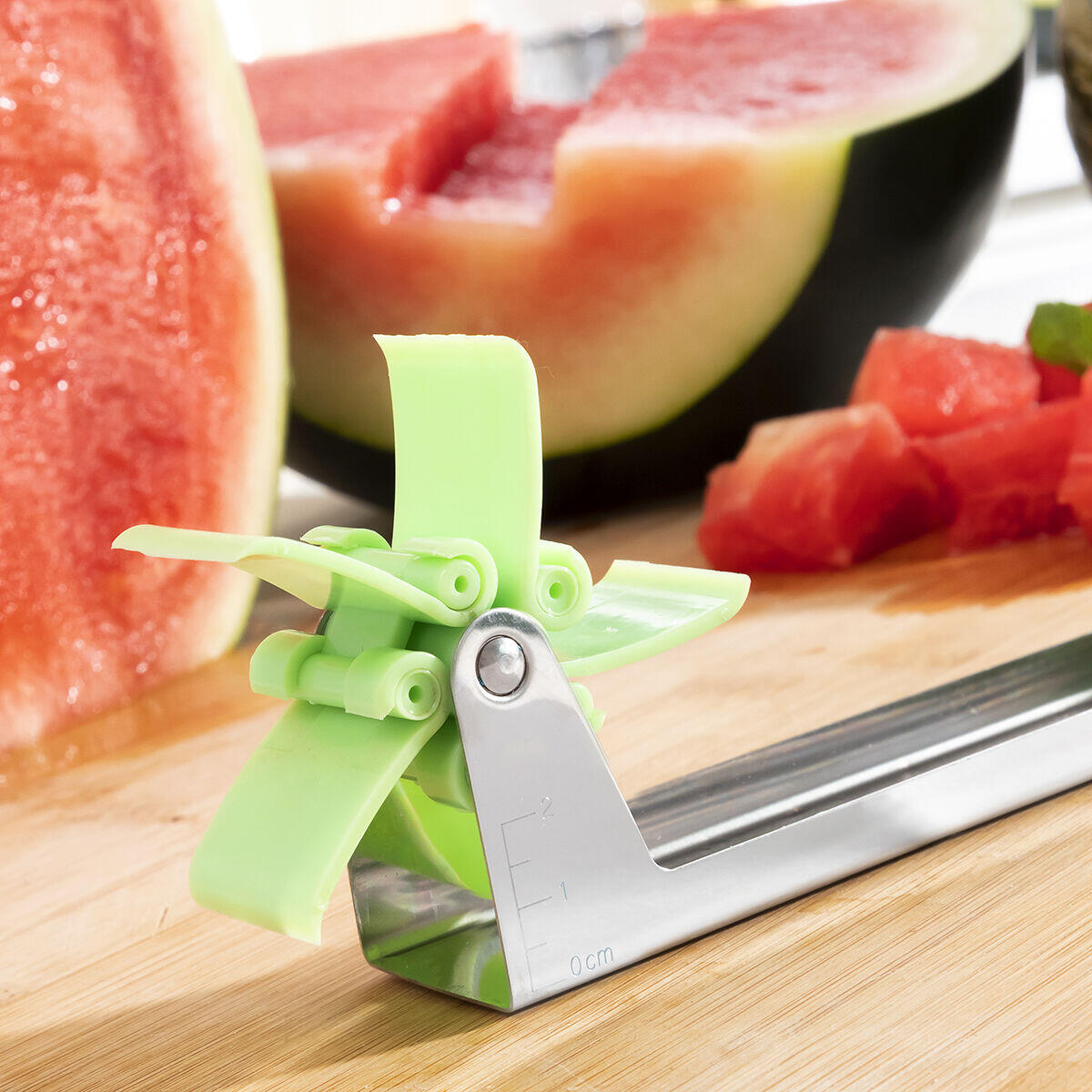 Cortador de Sandía en Cubos Cutmil - InnovaGoods