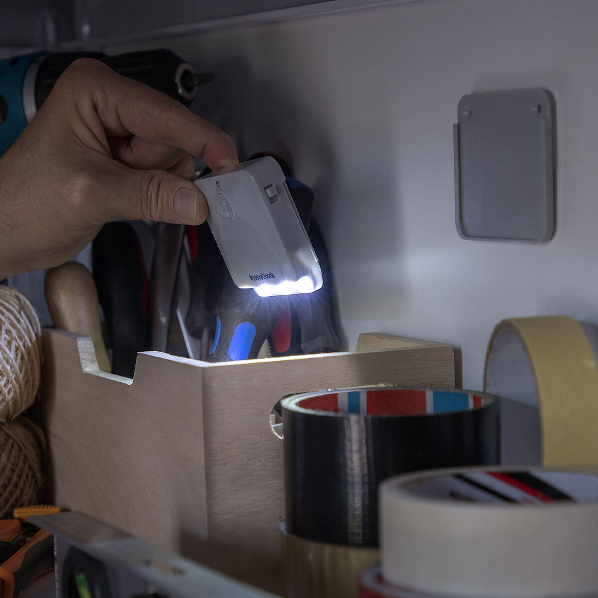Luz LED con Sensor de Movimiento Lumtoo 2 Unidades - InnovaGoods