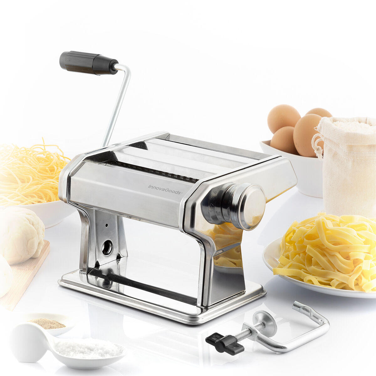 Máquina para Hacer Pasta Fresca Frashta con pasta y huevos