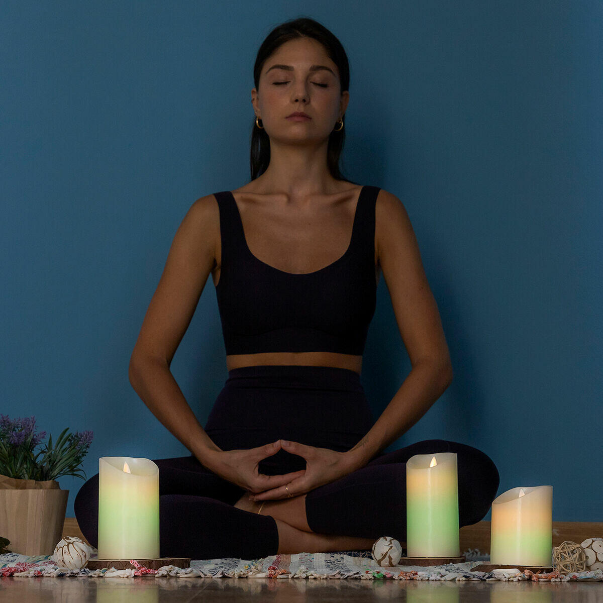 Velas LED Multicolor Efecto Llama con Mando Lendles 3 Unidades - InnovaGoods