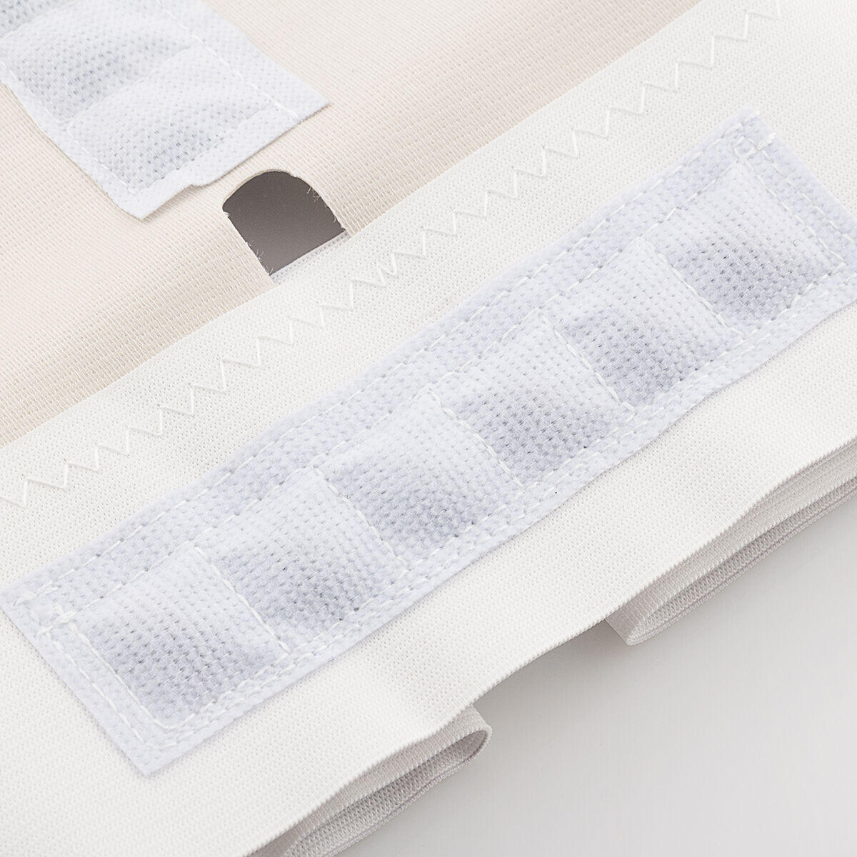 Corrector de Espalda Magnético - InnovaGoods