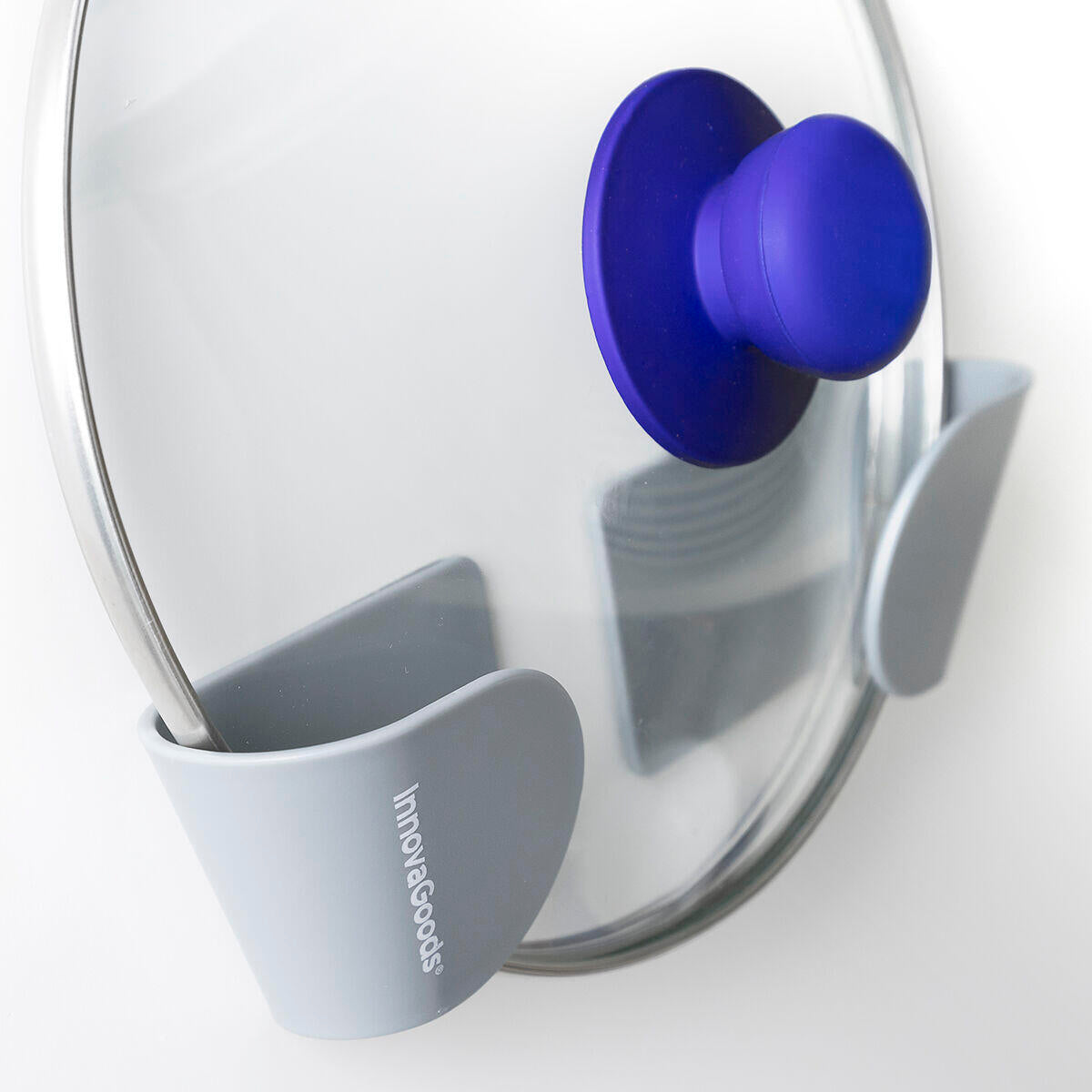 Detalle del soporte Smarack con tapa colocada