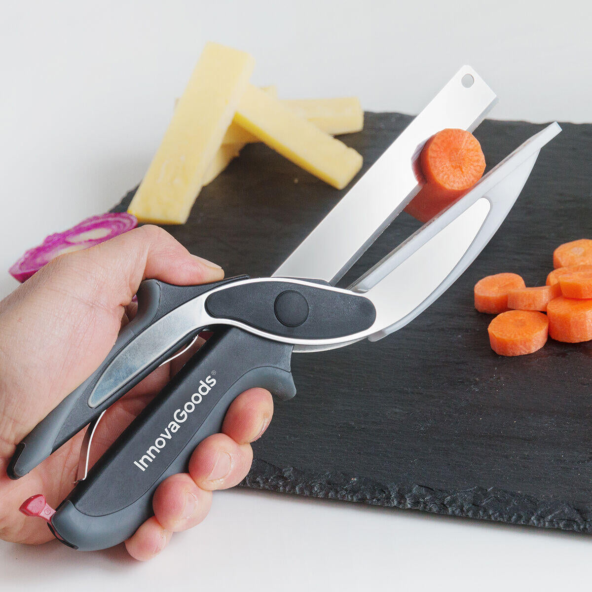 Cuchillo-Tijera con Mini Tabla de Cortar Integrada Scible - InnovaGoods