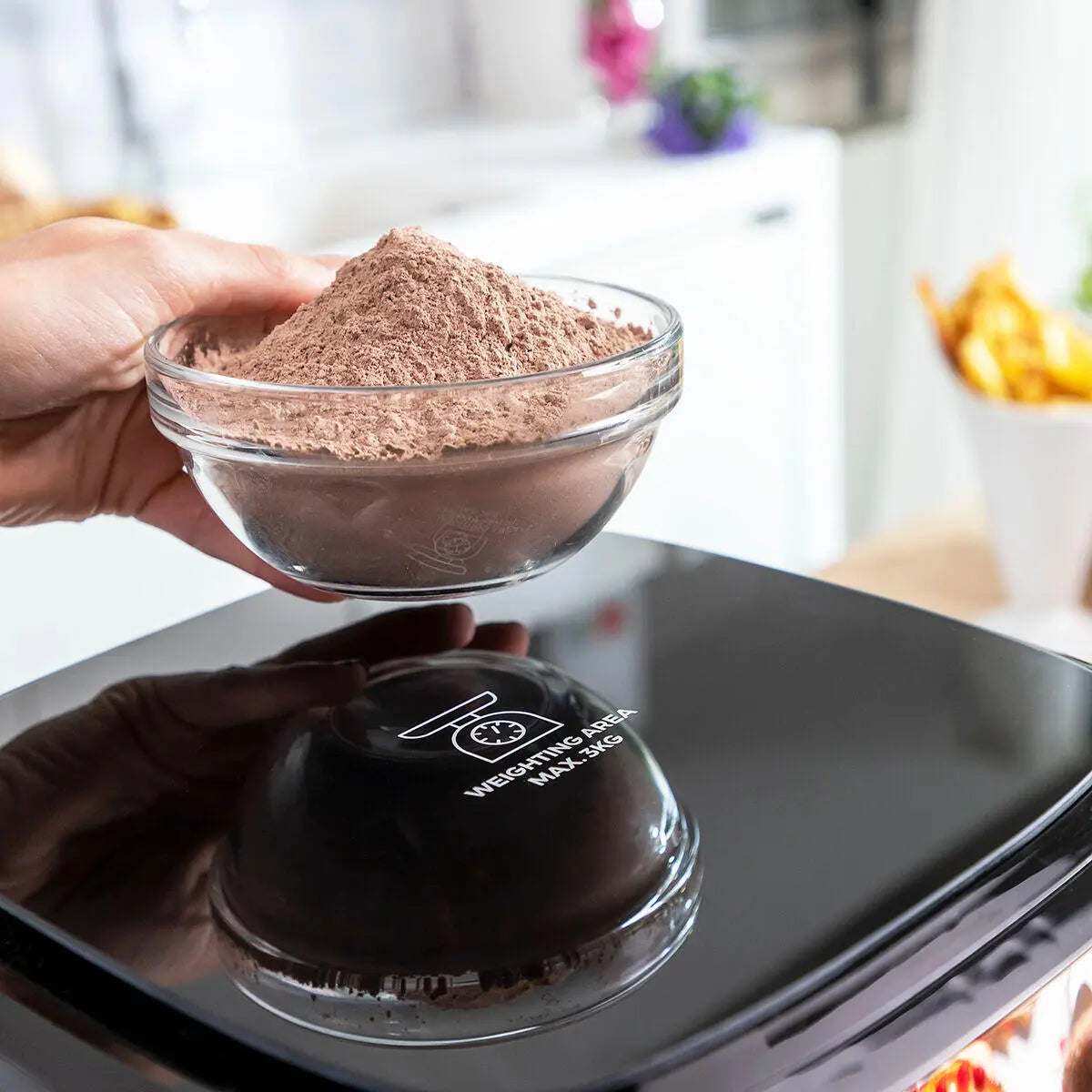 Freidora de Aire 5L Fryinn Balance 5000 con Báscula y Recetario , Acero Inoxidable y Pantalla Táctil Negro 1500W- InnovaGoods Dropea