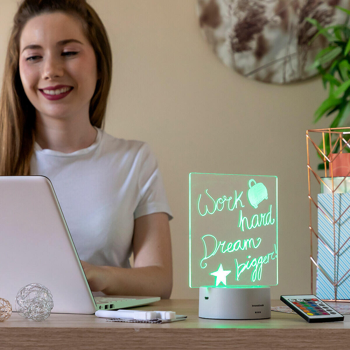 Tablero de Notas y Mensajes LED Lemo - InnovaGoods