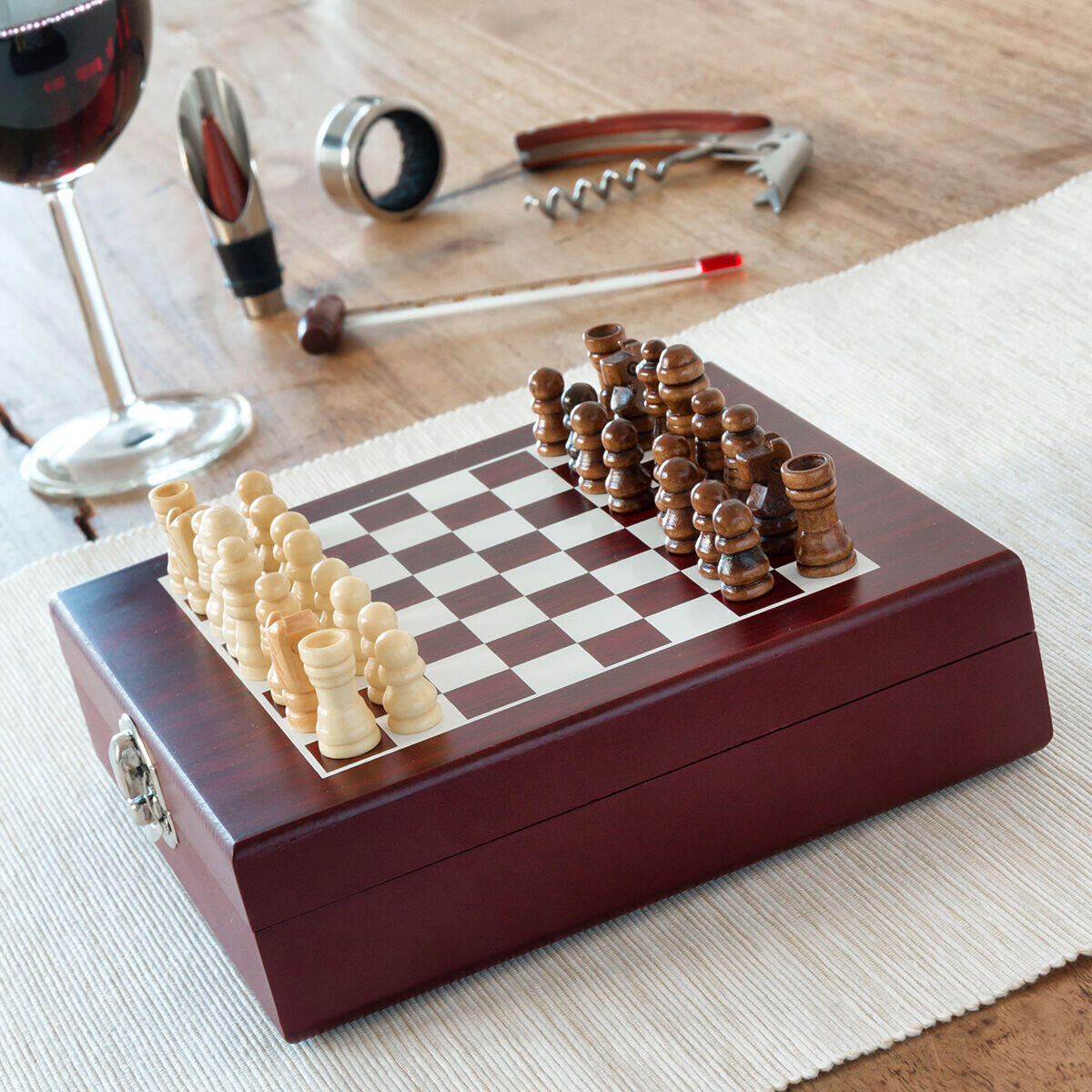 Set de Accesorios para Vino y Ajedrez 37 Piezas - InnovaGoods