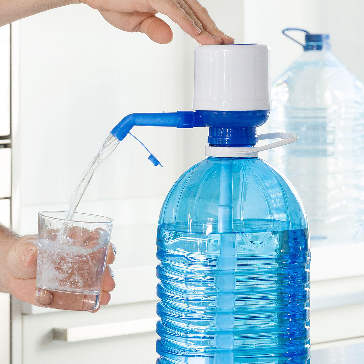 Dispensador de Agua para Garrafas XL Watler - InnovaGoods
