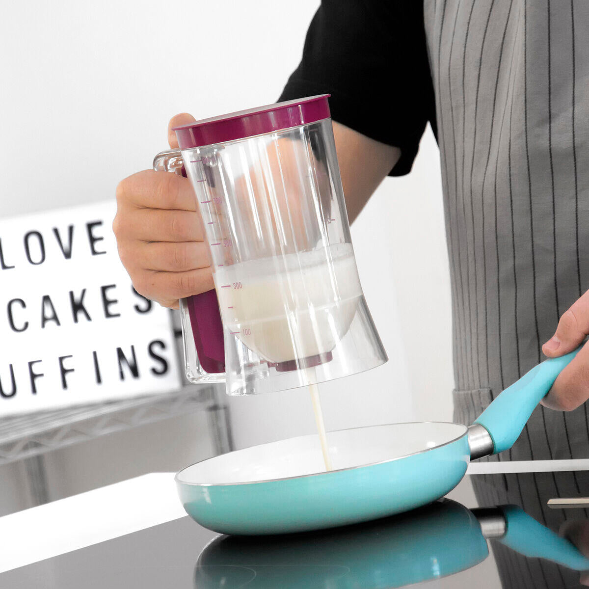 Jarra Dispensadora de Repostería con Recetario - InnovaGoods