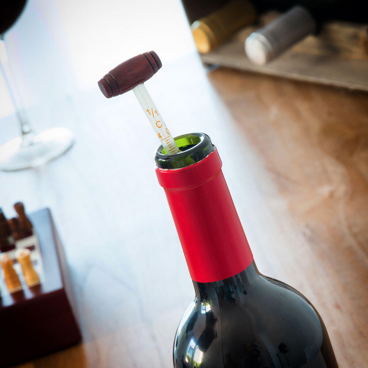 Set de Accesorios para Vino y Ajedrez 37 Piezas - InnovaGoods
