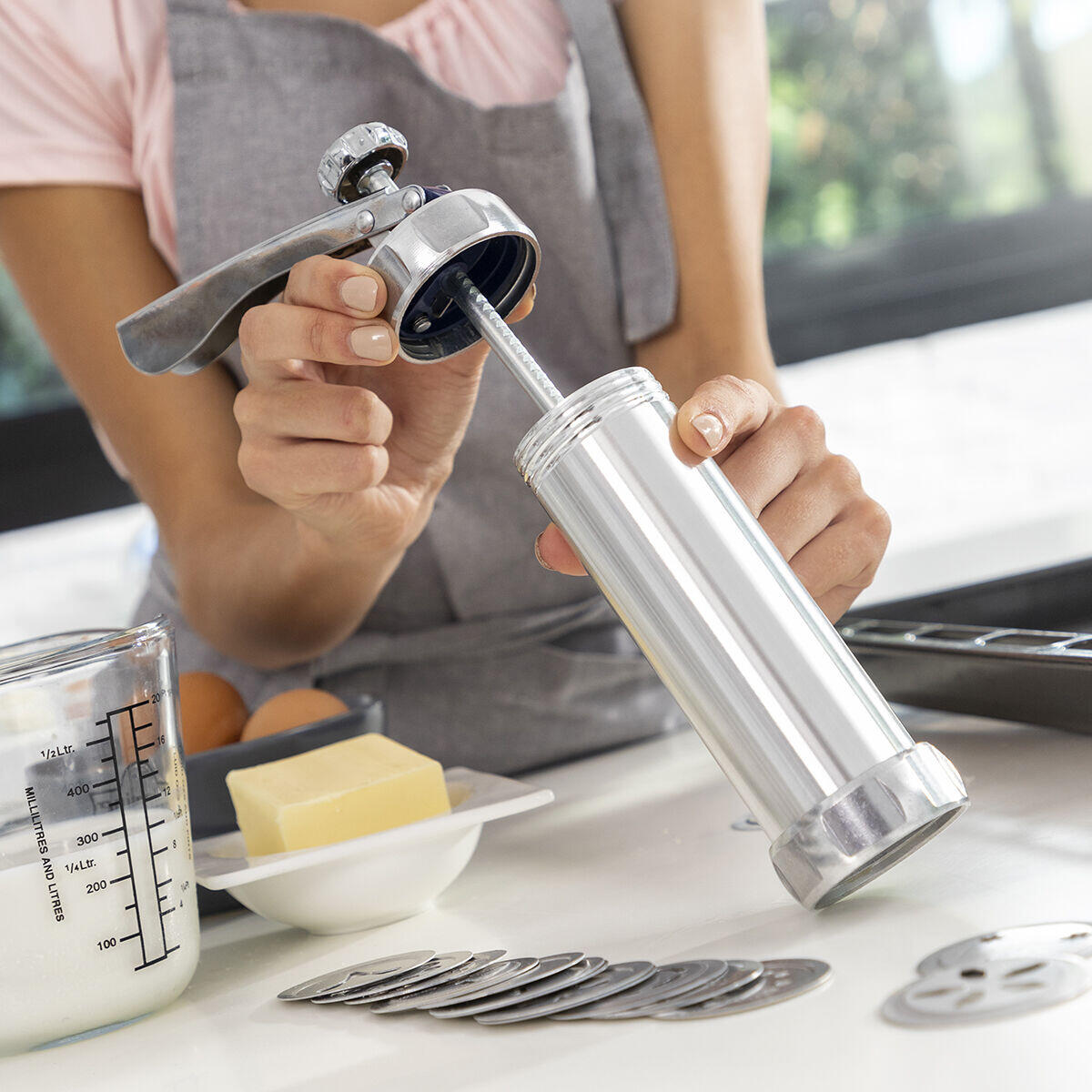 Detalle interno de la Máquina para Hacer Galletas y Manga Pastelera 2 en 1 Prekies InnovaGoods