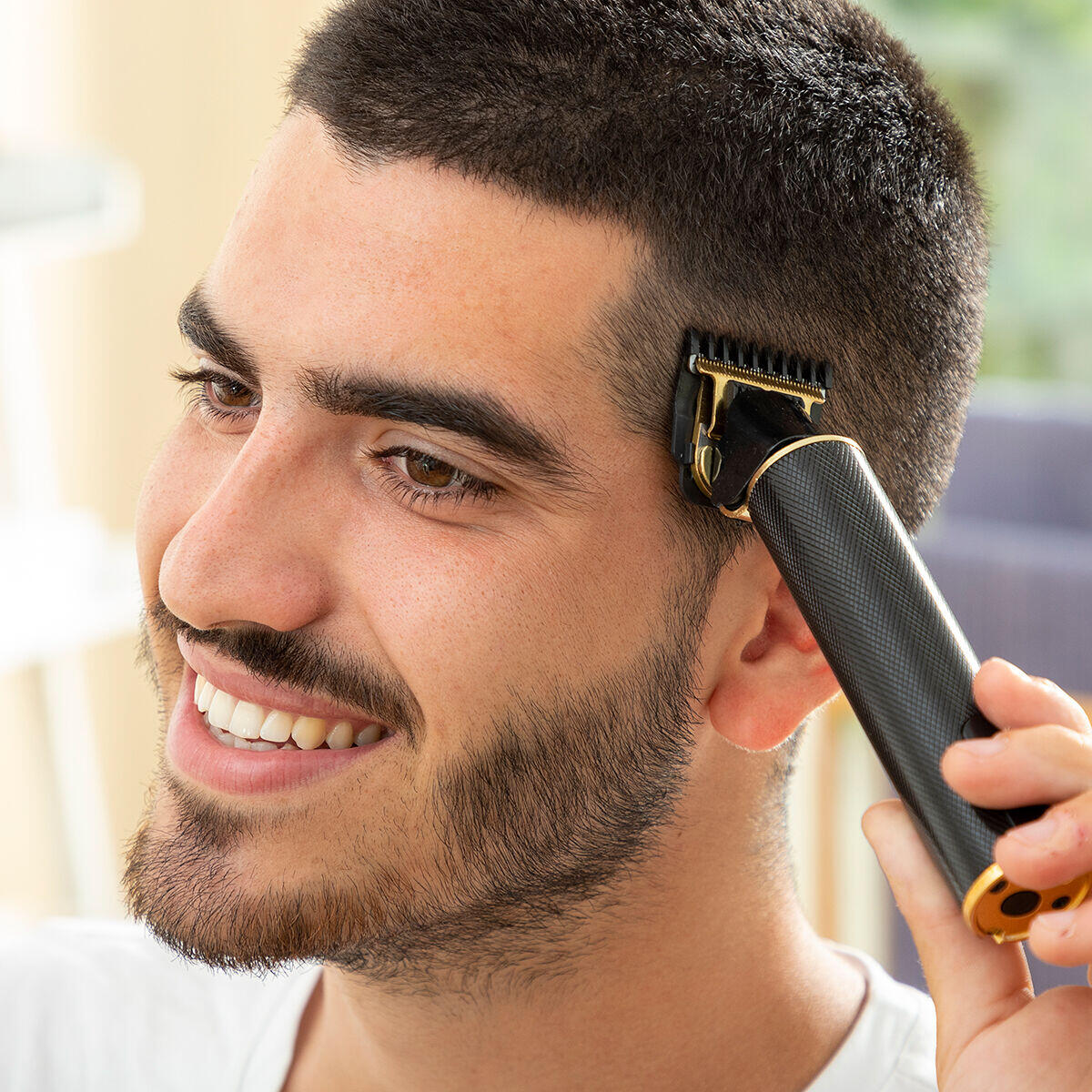 Cortapelos Profesional Recargable con Accesorios Triher - InnovaGoods