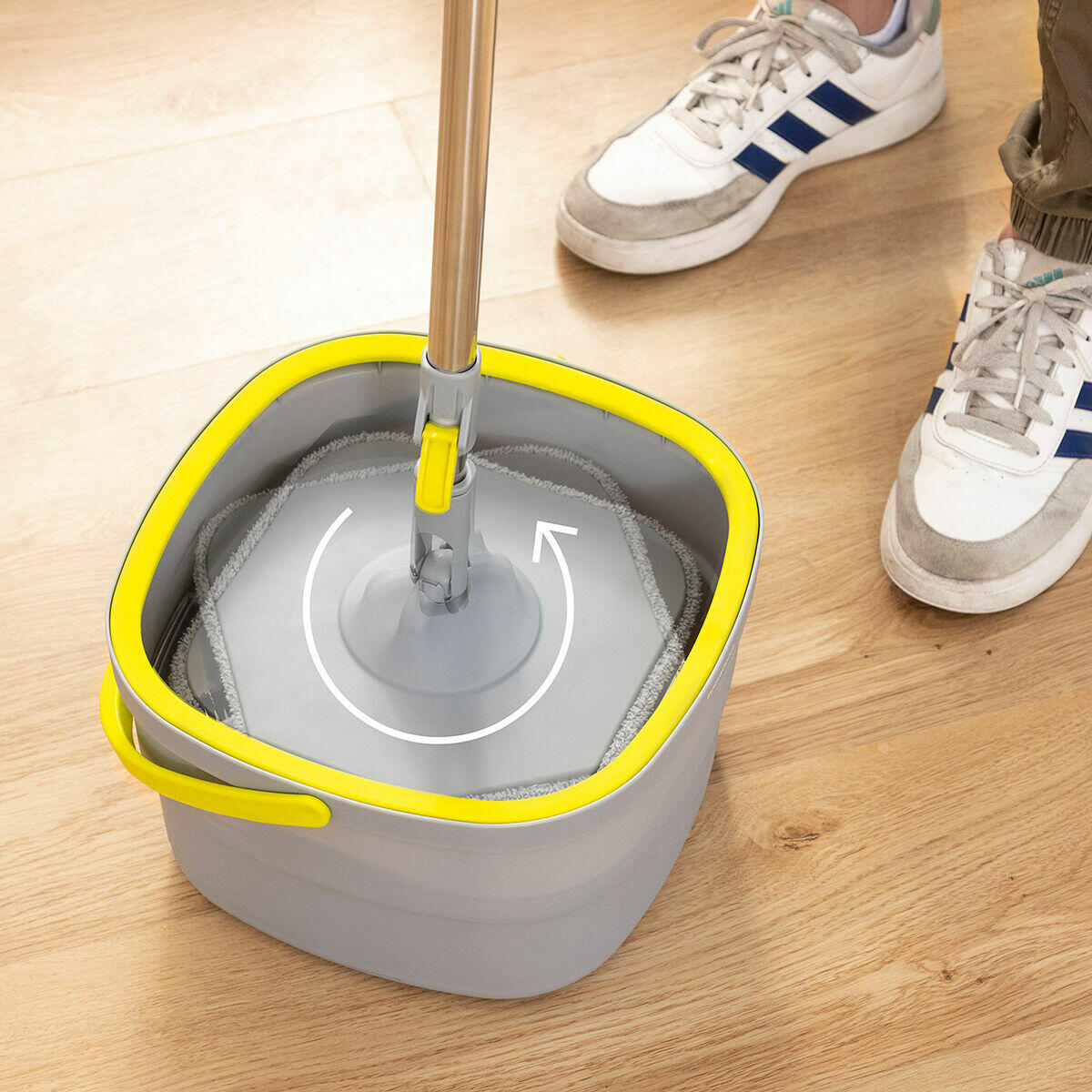 Mopa Giratoria con Autolimpieza y Cubo Separador Selimop - InnovaGoods