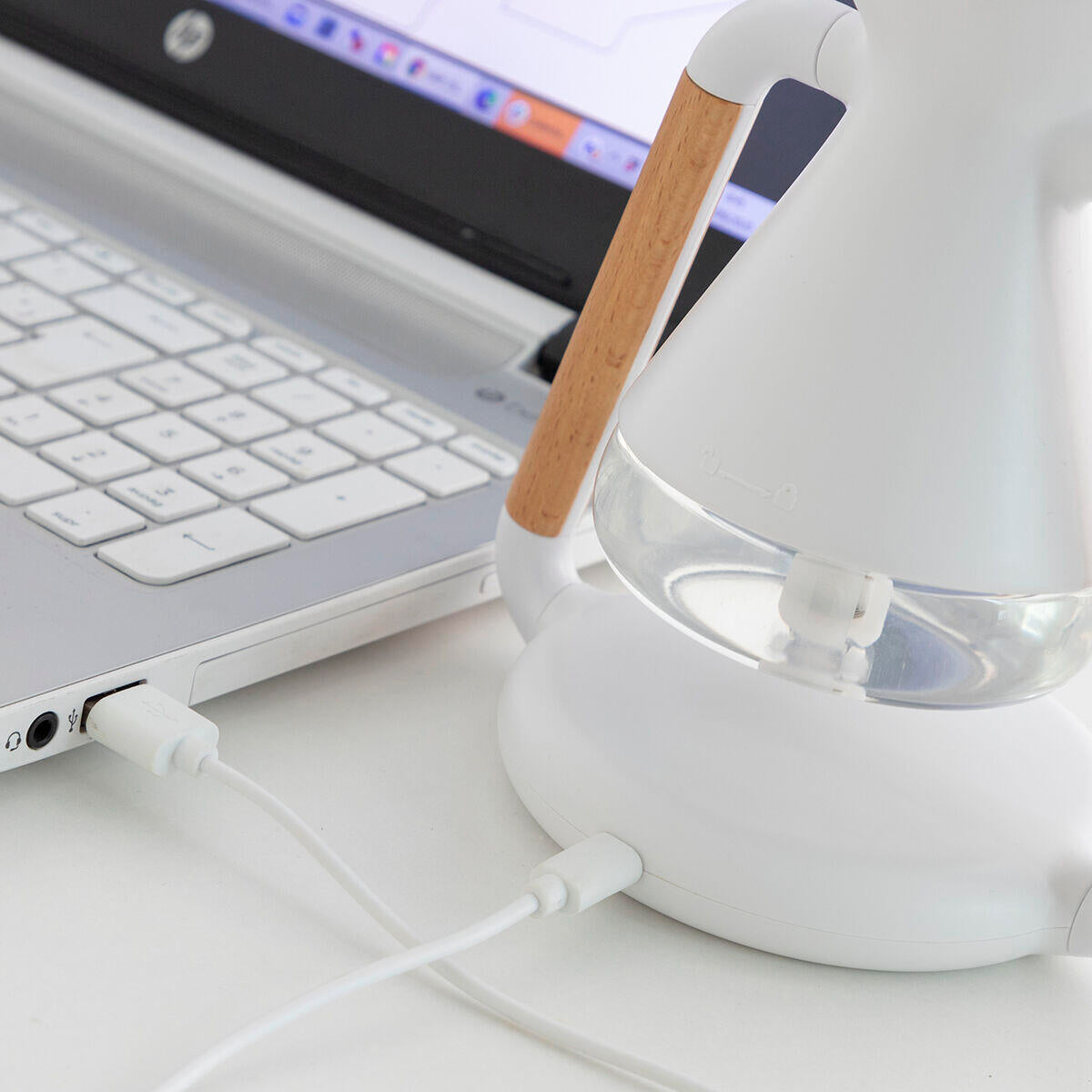 Humidificador Difusor de Aromas y Cargador Inalámbrico 3 en 1 Misvolt - InnovaGoods
